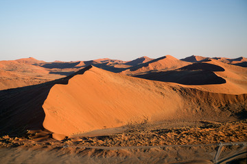Fototapeta na wymiar Dünenlandschaft von Sossusvlei (Namibia)