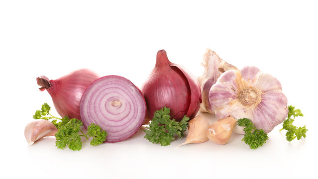 red onion and garlic
