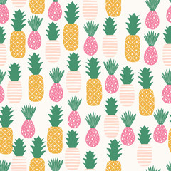 Summer seamless pineapple pattern