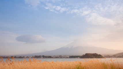 Fototapeta premium Fuji Mt. and Beautiful sky of sunset at Kawaguchiko The five Lake near Tokyo, Japan
