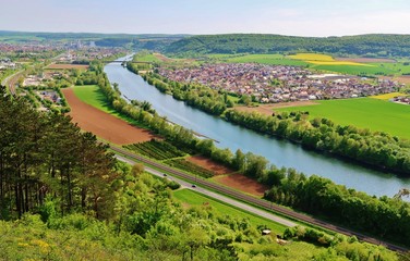 Obraz premium Maintal bei Karlburg, Unterfranken
