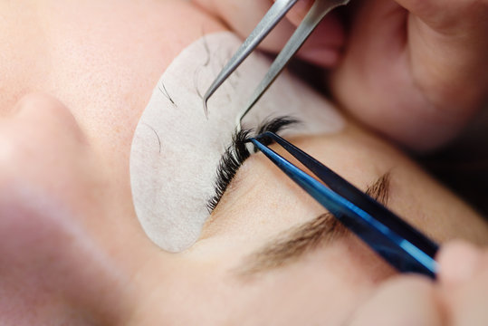 during the process eyelash extension procedure