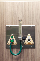Wall mounted oxygen regulator gauge hospital equipment