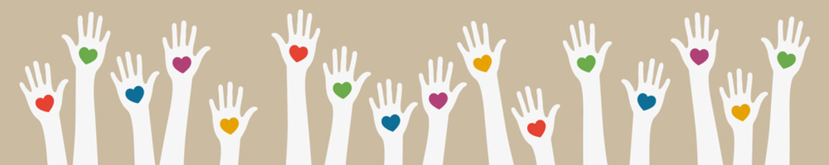 Hände mit bunten Herzen