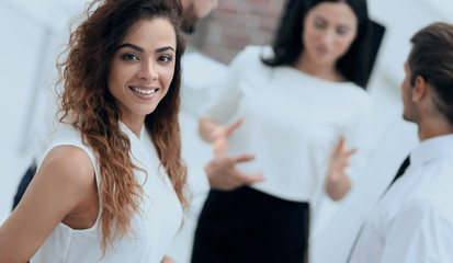 Obraz premium Executive business woman with colleagues.