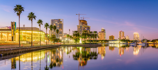 St. Petersburg, Florida, USA Skyline - obrazy, fototapety, plakaty