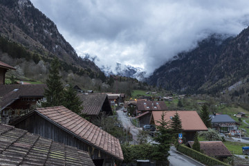 Fototapeta na wymiar Blick aus dem Fenster in Interlaken schweiz