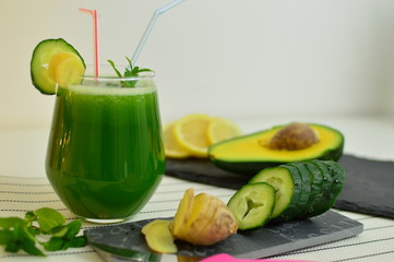 detoxifying and slimming drink