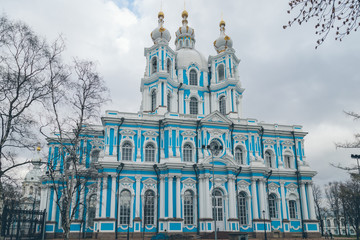 Fototapeta na wymiar Smolny Cathedral in St. Petersburg