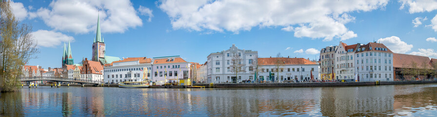 Sommertag auf der Lübecker Altstadinsel