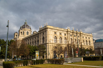 Obraz premium Sehenswürdigkeiten Wien: Naturhistorisches und Kunsthistorisches Museum