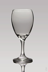 Wine glass reflection