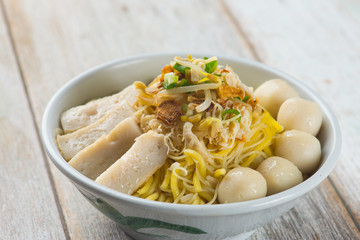 clear soup noodle asian style