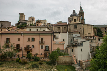 Fototapeta na wymiar Borgo medievale di Cocullo nell'appennino Abruzzese, Italia