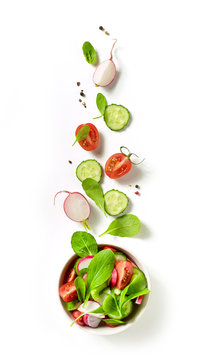 Fototapeta bowl of fresh vegetable salad