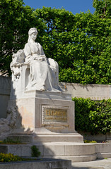 Fototapeta premium Pomnik Sisi w wiedeńskim Volksgarten