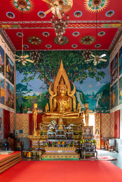 Zentraler buddhistischer Tempel Wat Plai Laem (Innenraum)
