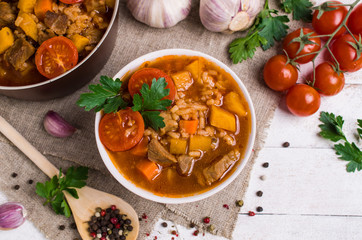 Thick soup with meat
