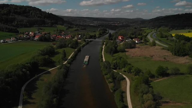 Rhein-Main-Donau-Kanal 影像 – 瀏覽 99 個素材庫相片、向量圖和影片 | Adobe Stock