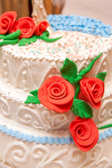 Obraz na płótnie Canvas Wedding cake on light background