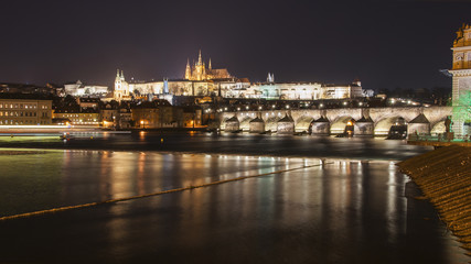 Obraz na płótnie Canvas Prague at night 