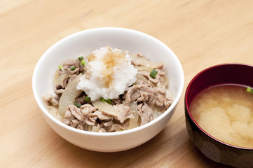 豚丼大根おろし添え