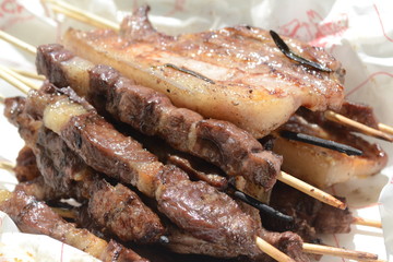 spiedini e pancetta alla brace