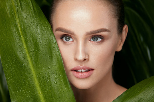 Skin Care. Beautiful Woman With Natural Makeup