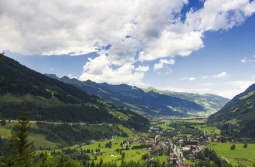Fototapeta na wymiar Alpine Valley aerial view