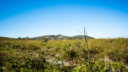 Obraz premium nascer do sol, montanhas, nuvens, caminhada, céu, natureza, paisagem, viajar, vida selvagem, paraíso, montanhismo, américa, brasil, rocha, viajar, mochileiros 