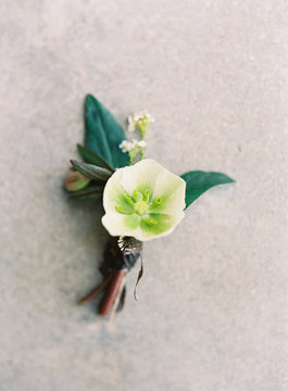 Natural Bride and Bouquet