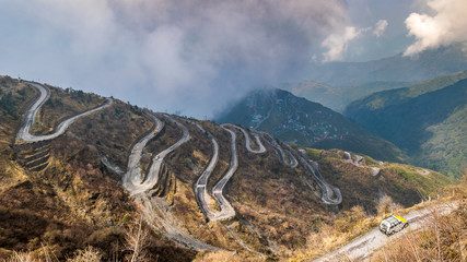 Three Level Zigzag road is probably the most dizzying road in the world. Located in the Sikkim Indian state, in the Himalayan mountains, the road includes more than 100 hairpins in just 30km. © ABIR