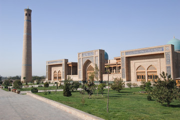 Obraz premium External review of restored architecture of ancient buildings in Tashkent, Uzbekistan