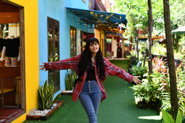 Fototapeta premium Beautiful girls are traveling abroad with fun.