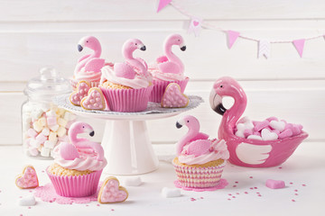 Flamingo cup cakes