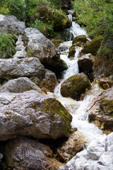 Naklejka na ściany i meble cascade dans les Alpes Julienne en Slovénie 