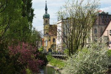 Ausblick auf die Alt-Katholische Christuskirche St. Konrand in Konstanz am Bodensee