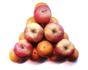 Apples and tangerines