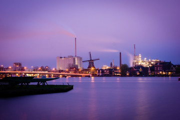 Contrast between modern and traditional