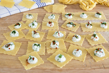 Pasta for fresh tortellini with spinach and ricotta