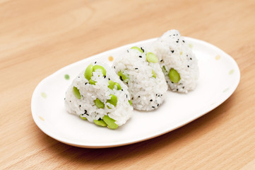 枝豆のおむすび
