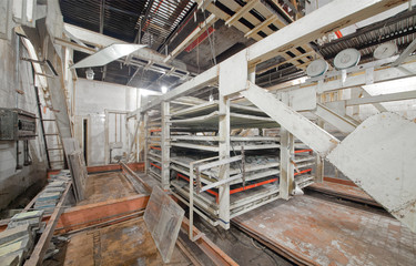 Broken old ionization calorimeter in an abandoned underground laboratory