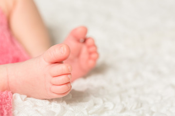 Obraz na płótnie Canvas little infant foot