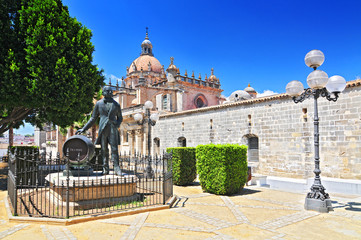 Statue of Maria Gonzalez Angel, Plaza Encarnacion, Jerez de La Frontera. Costa de la Luz, Spain. © GISTEL