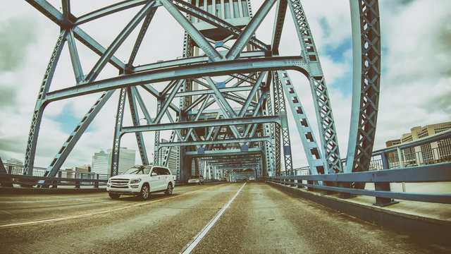 Main Street Bridge as seen from a moving car, Jacksonville, Florida - USA © jovannig