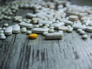 Beaucoup de piluels, capsules, comprimes, vitamines