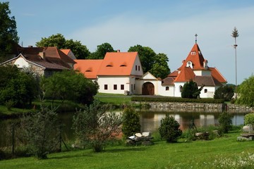Fototapeta na wymiar Small village Varvazov, Czech republic.