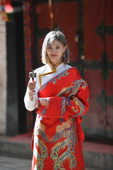 Fototapeta na wymiar Asian minority woman in Xizang