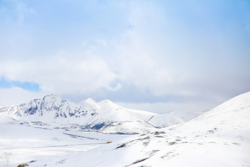 Fototapeta na wymiar Snow mountain and scenery in Tibet