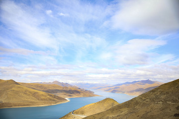 Fototapeta na wymiar The lake in Tibet